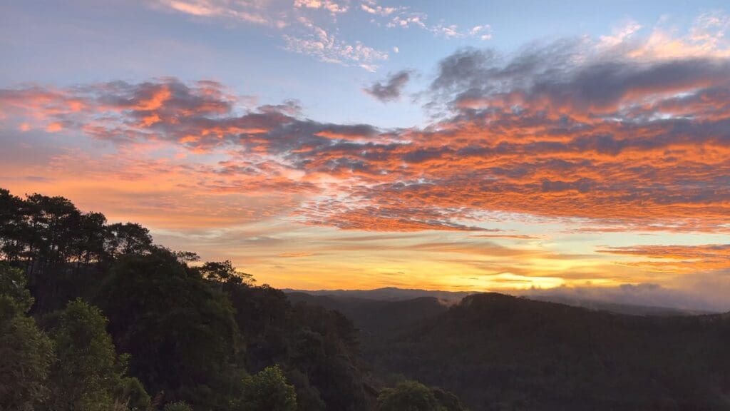 Cảnh đẹp Măng Đen