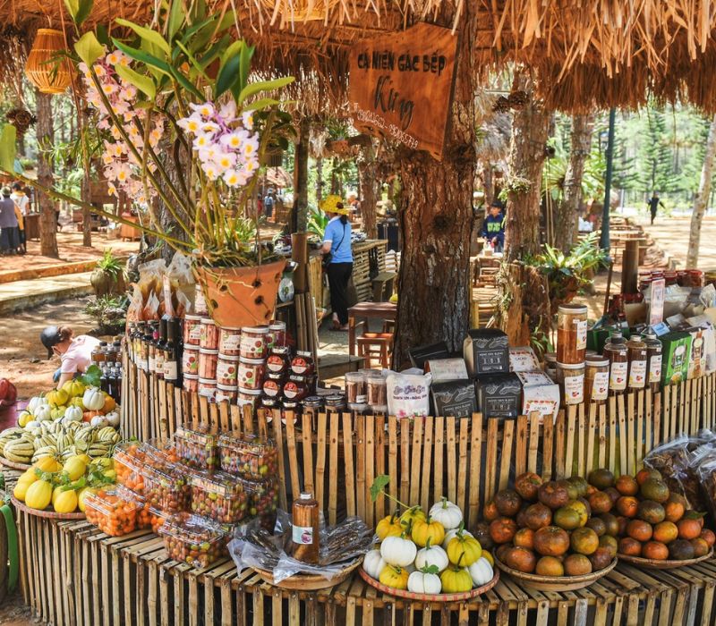 Du lịch Măng Đen sầm uất