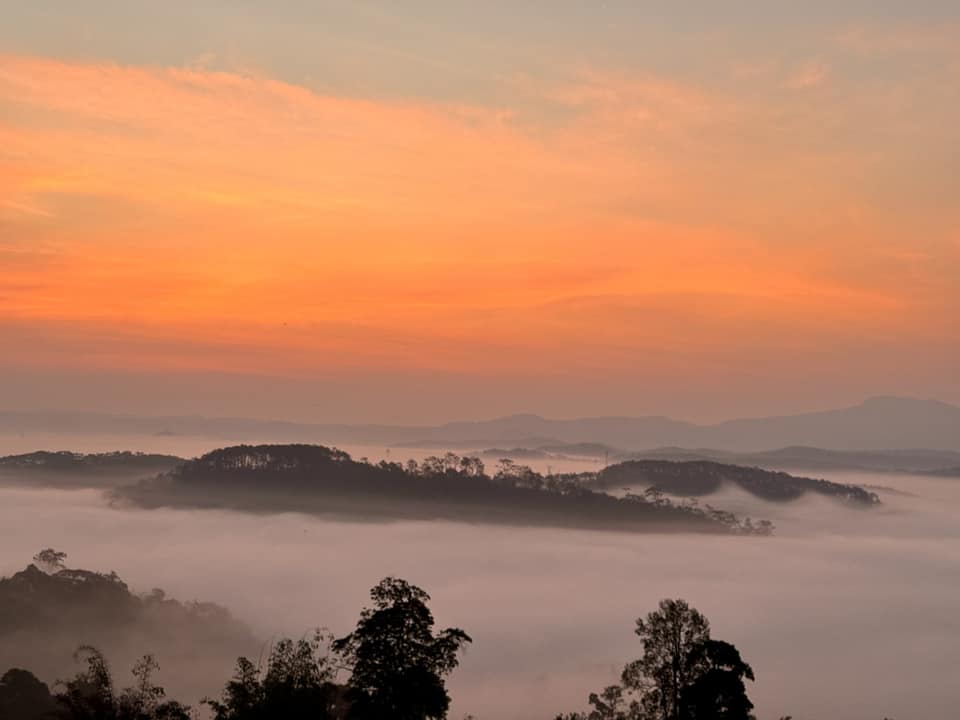 Săn mây Măng Đen