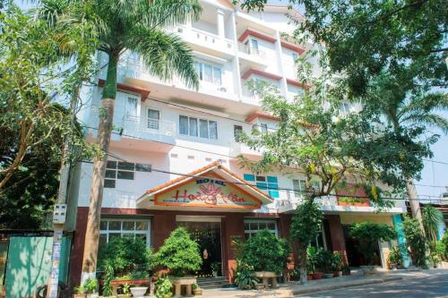 Khách sạn Kon Tum view đẹp - hình 1